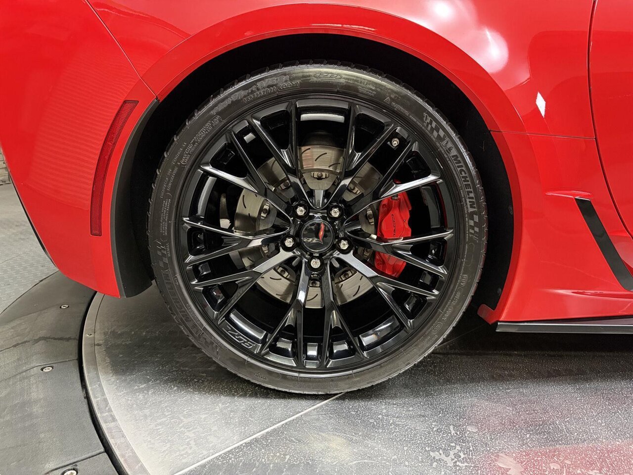 2017 Chevrolet Corvette Z06   - Photo 14 - Victorville, CA 92392