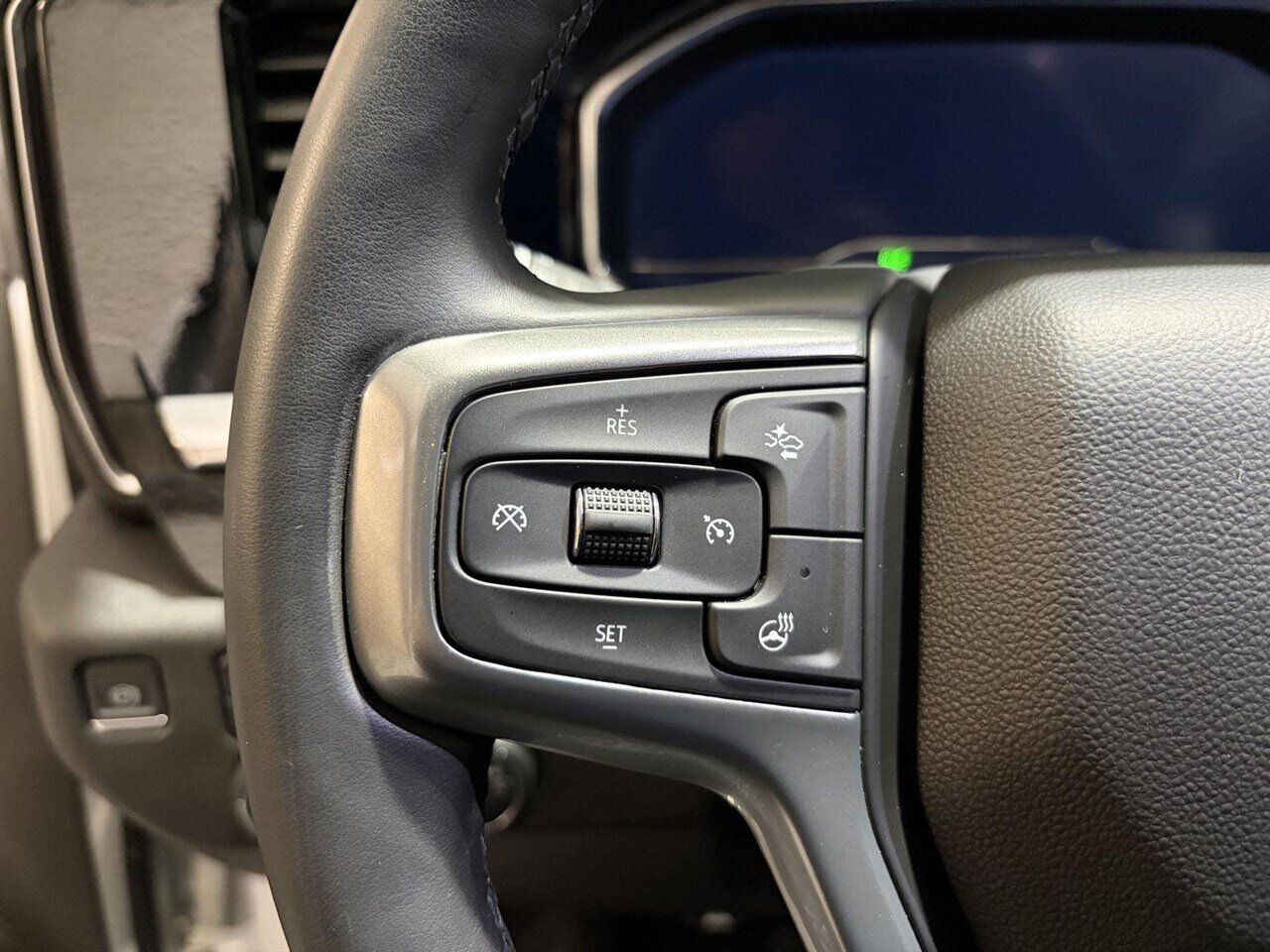 2024 Chevrolet Silverado 2500HD LTZ   - Photo 19 - Victorville, CA 92392