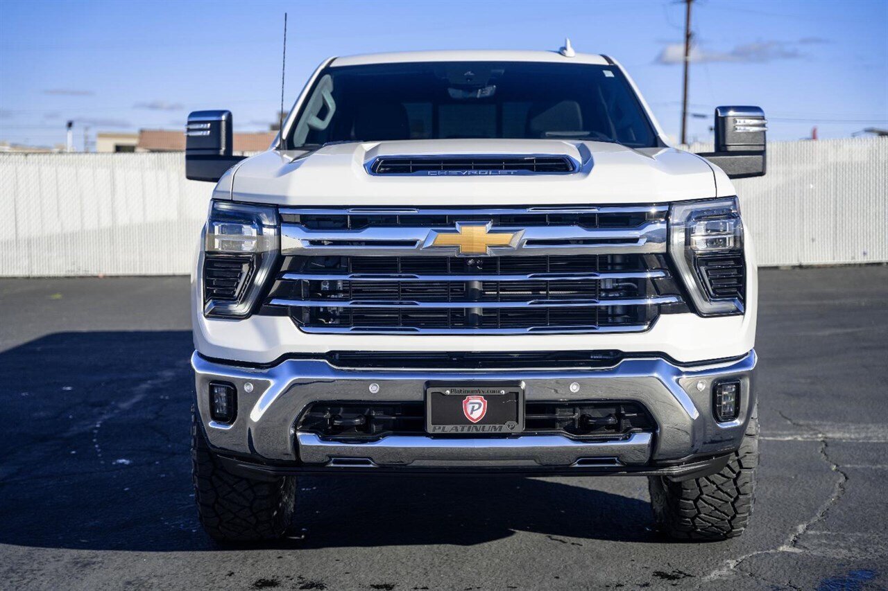 2024 Chevrolet Silverado 2500HD LTZ   - Photo 4 - Victorville, CA 92392