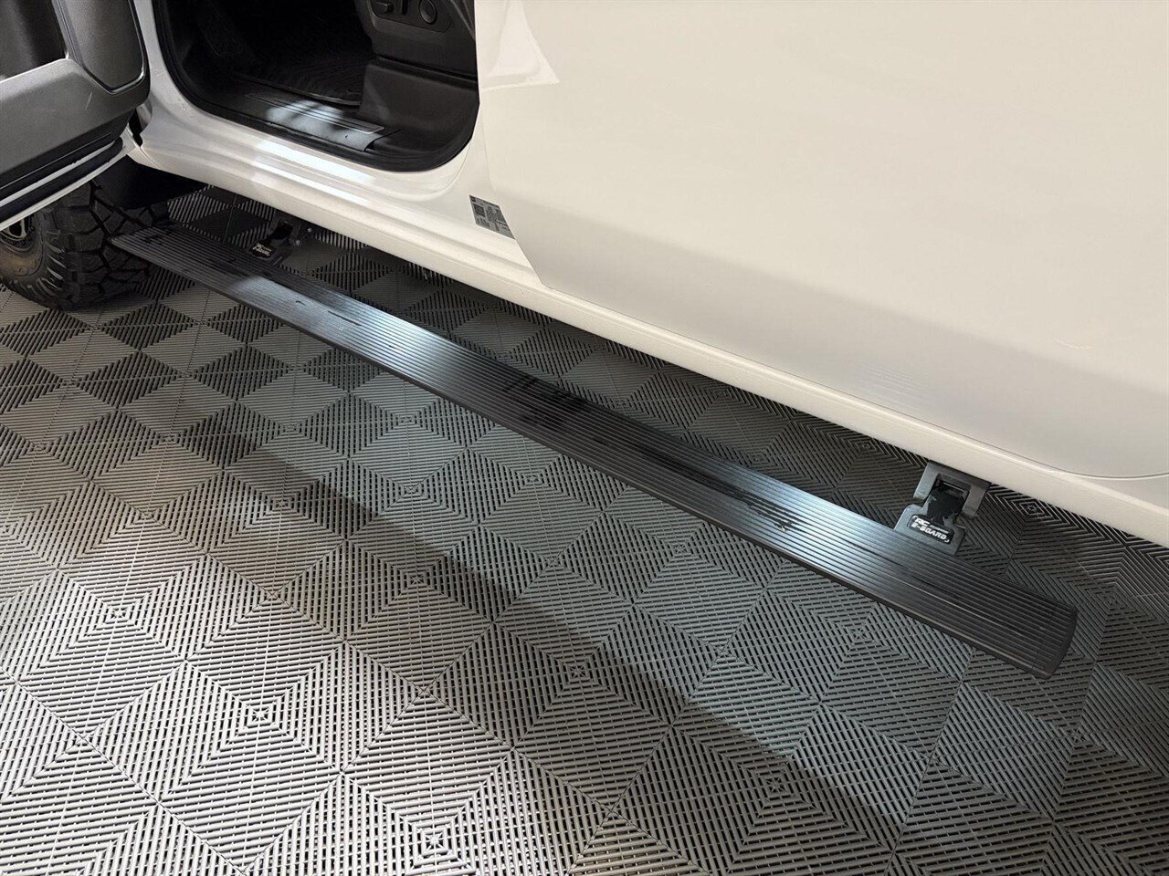 2024 Chevrolet Silverado 2500HD LTZ   - Photo 14 - Victorville, CA 92392