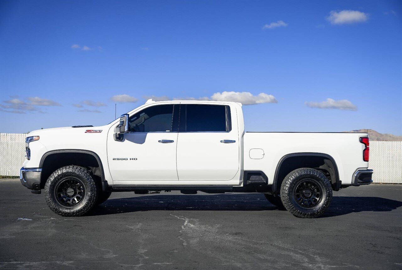 2024 Chevrolet Silverado 2500HD LTZ   - Photo 8 - Victorville, CA 92392
