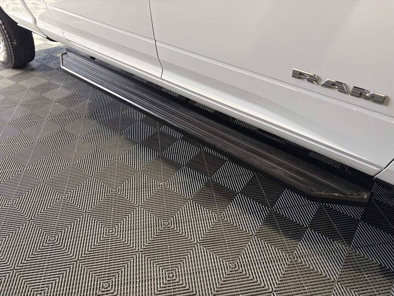 2019 RAM 2500 Big Horn   - Photo 23 - Victorville, CA 92392