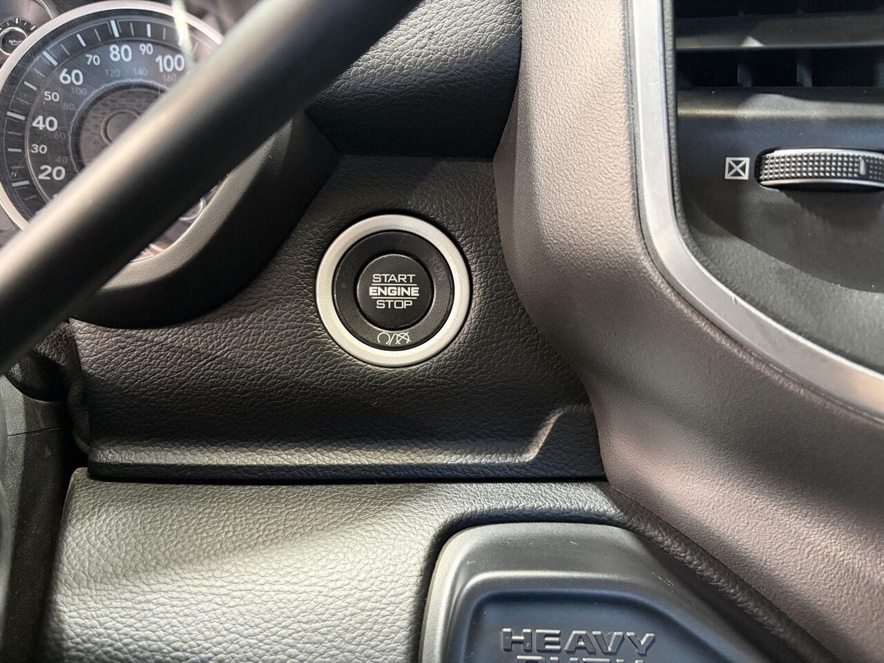 2019 RAM 2500 Big Horn   - Photo 14 - Victorville, CA 92392