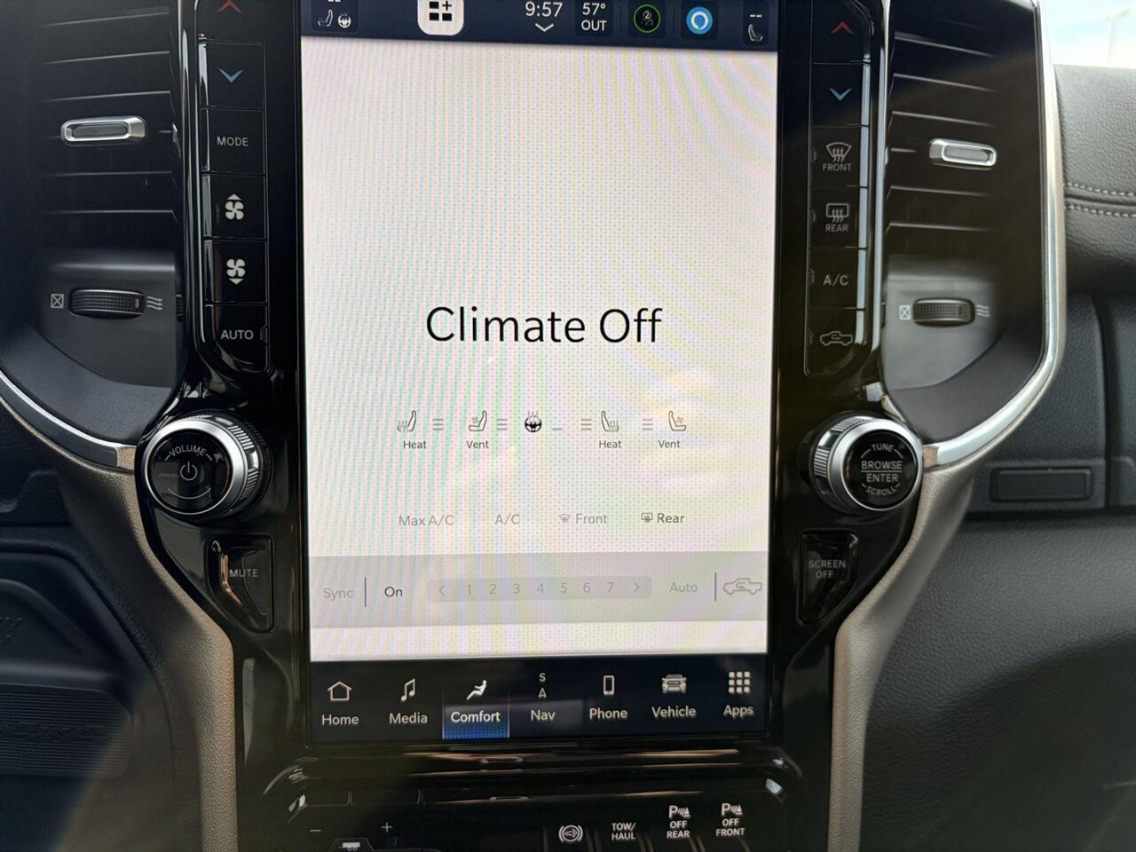 2024 RAM 2500 Laramie   - Photo 22 - Victorville, CA 92392