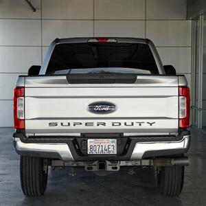 2019 Ford F-250 Super Duty XLT  Diesel 4x4 - Photo 5 - Victorville, CA 92392