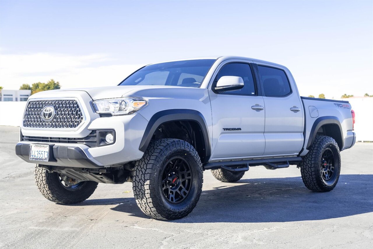 2019 Toyota Tacoma TRD Off-Road - Photo 5 - Victorville, CA 92392