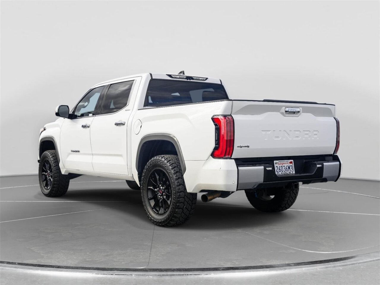 2022 Toyota Tundra Limited   - Photo 9 - Victorville, CA 92392