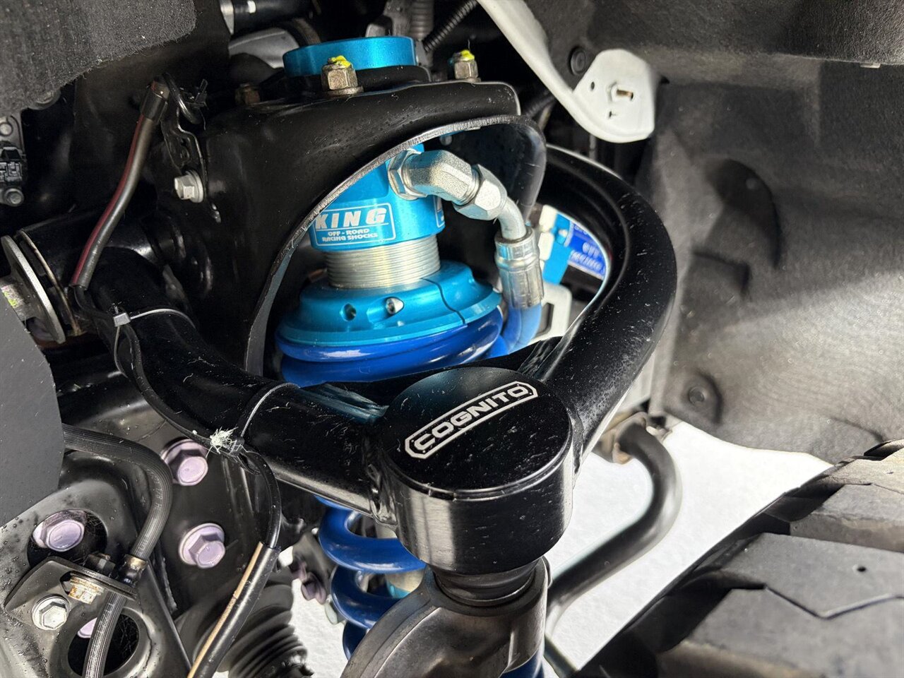 2022 Toyota Tundra Limited   - Photo 3 - Victorville, CA 92392