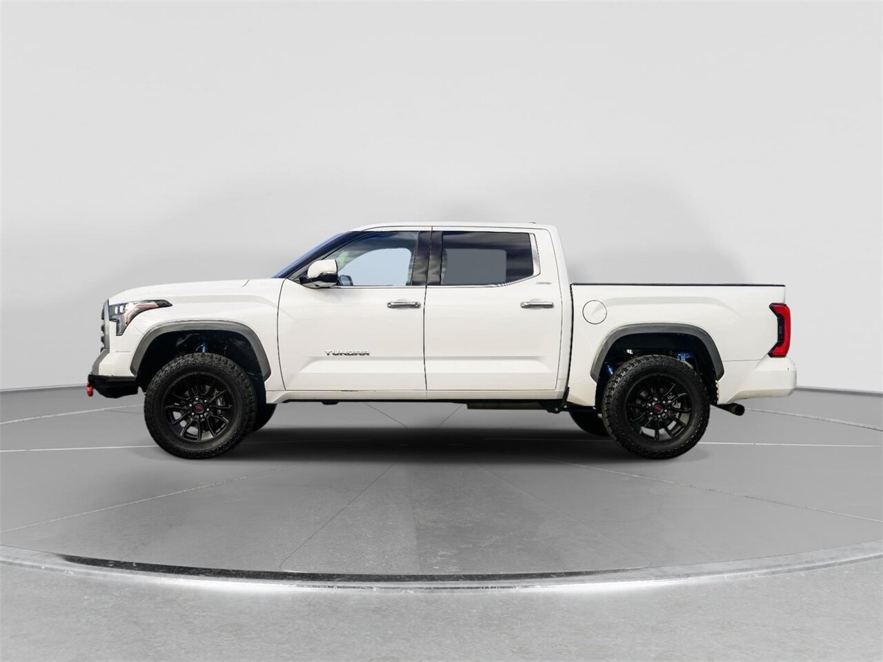 2022 Toyota Tundra Limited   - Photo 11 - Victorville, CA 92392