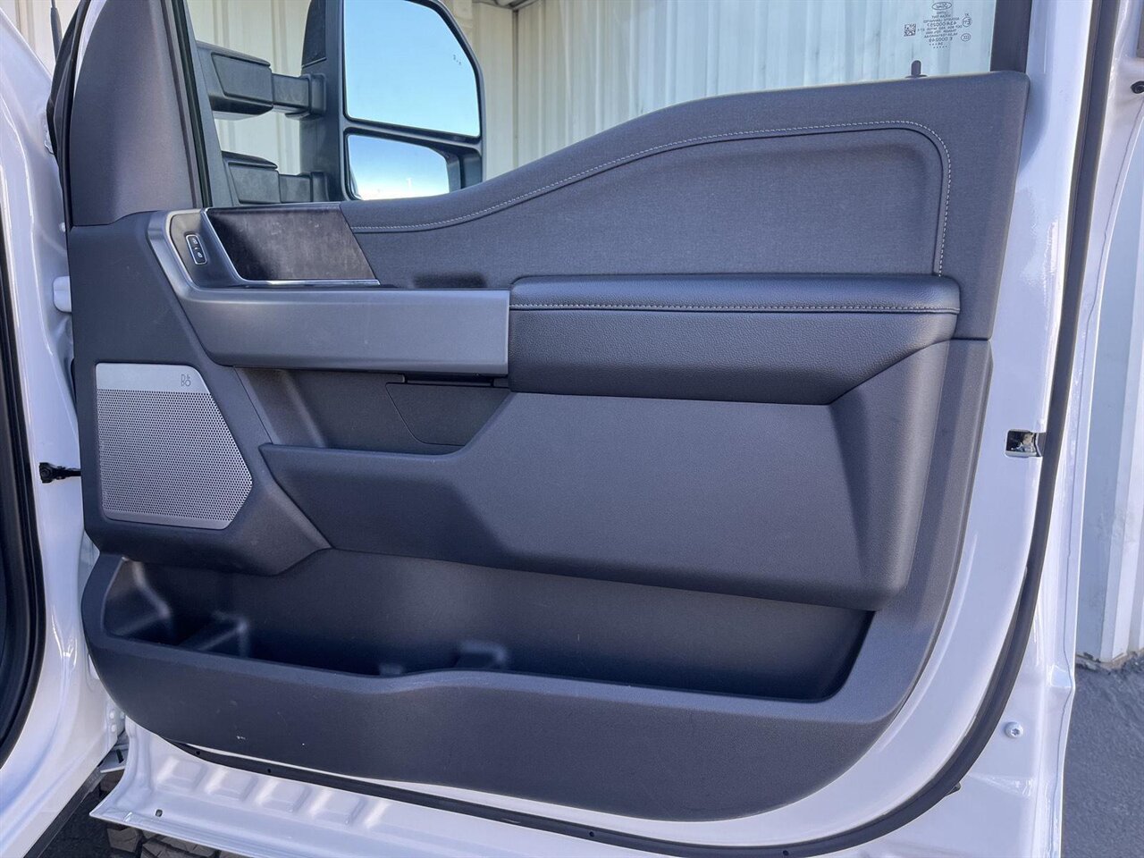 2024 Ford F-250 Super Duty Lariat   - Photo 25 - Victorville, CA 92392