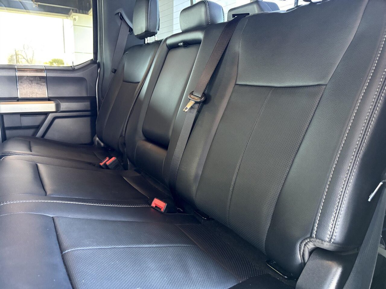 2022 Ford F-250 Super Duty Lariat   - Photo 29 - Victorville, CA 92392