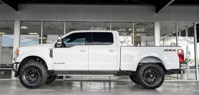 2022 Ford F-250 Super Duty Lariat  Custom Lifted with 37's - Photo 6 - Victorville, CA 92392