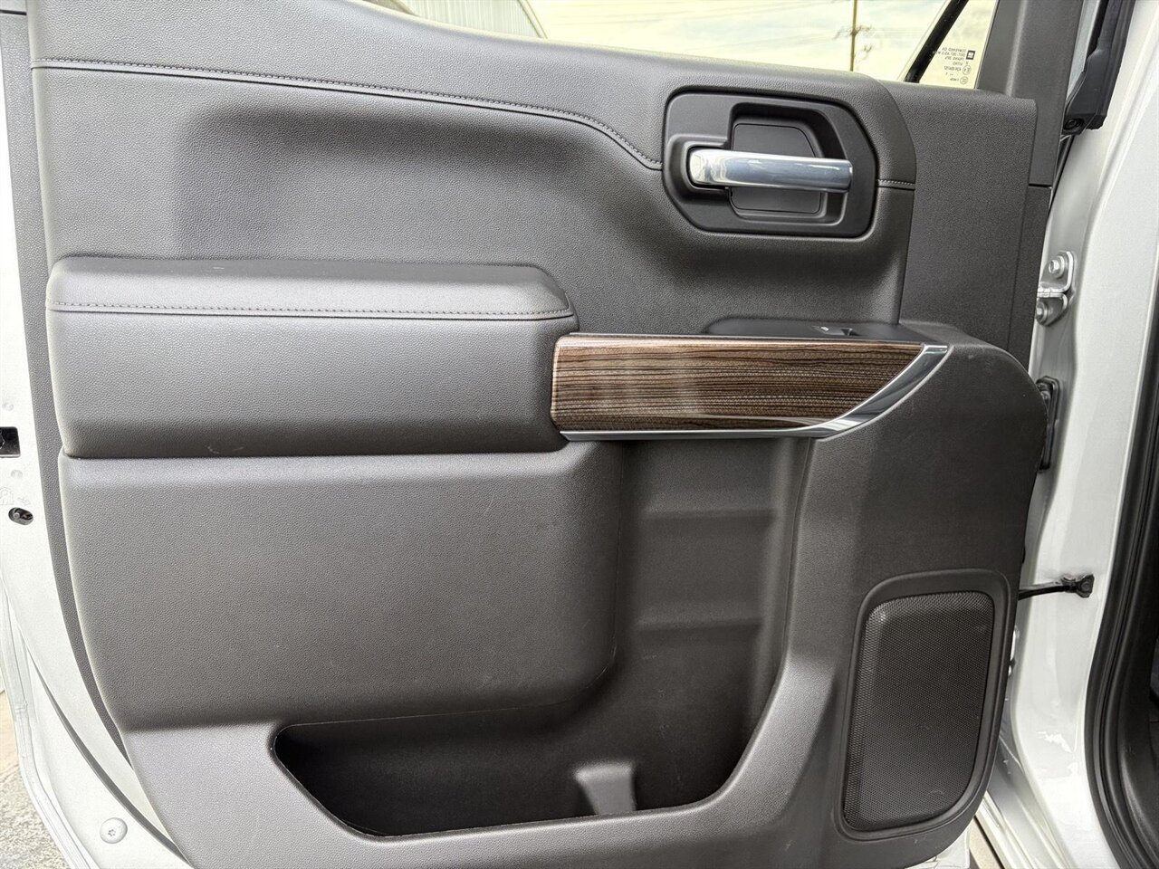 2021 Chevrolet Silverado 1500 LT Trail Boss   - Photo 25 - Victorville, CA 92392