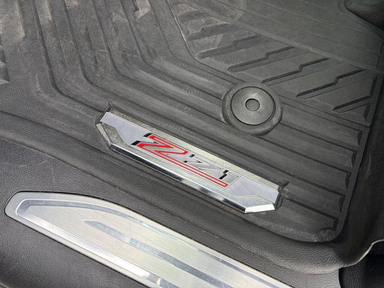 2021 Chevrolet Silverado 1500 LT Trail Boss   - Photo 21 - Victorville, CA 92392