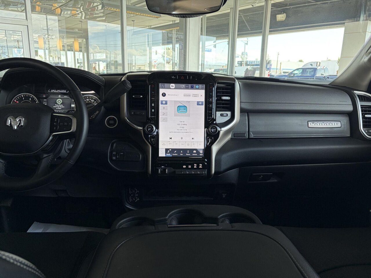 2024 RAM 2500 Laramie   - Photo 16 - Victorville, CA 92392