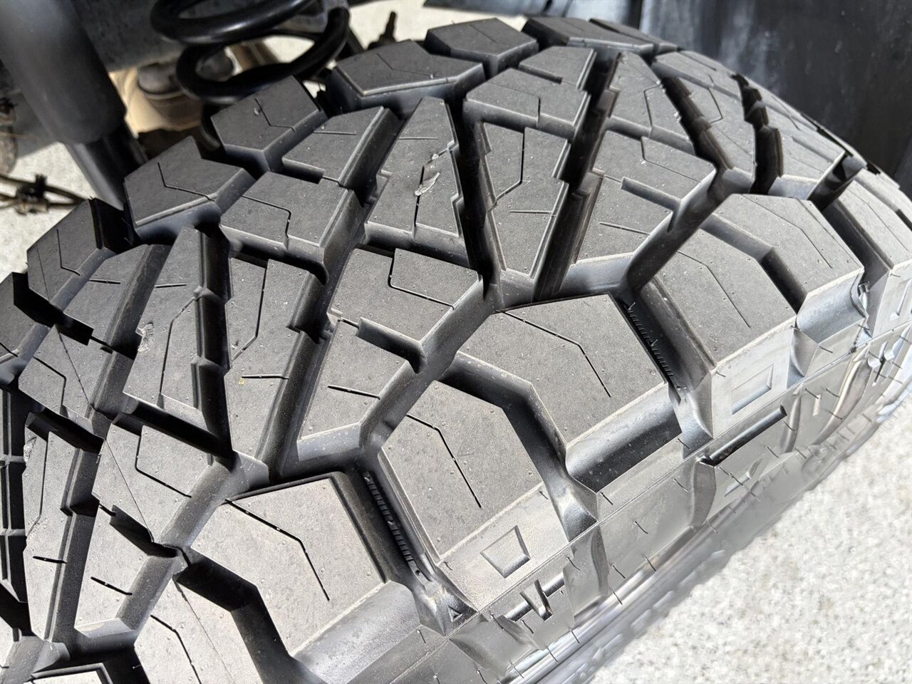 2024 RAM 2500 Laramie   - Photo 9 - Victorville, CA 92392