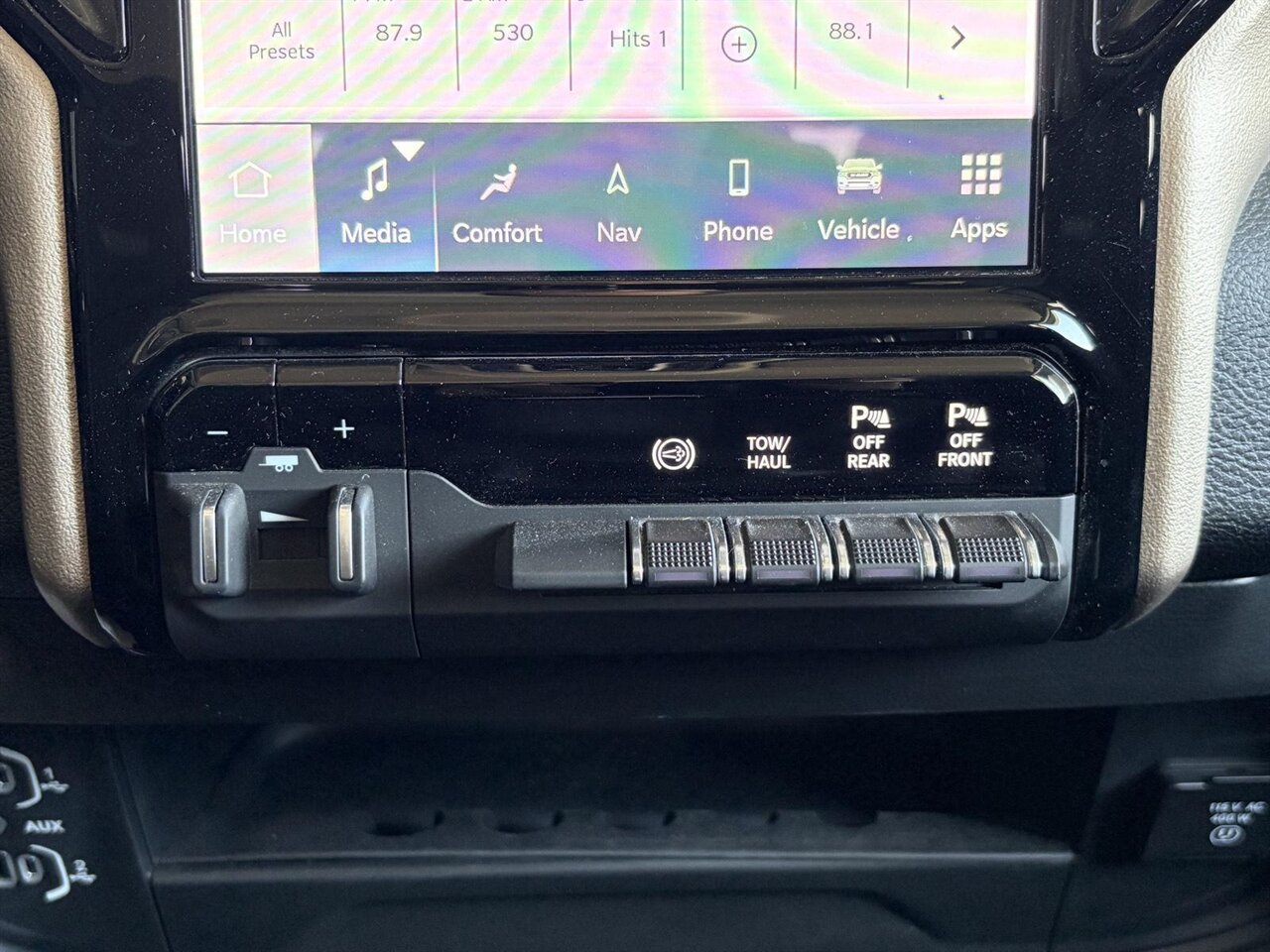 2024 RAM 2500 Laramie   - Photo 18 - Victorville, CA 92392