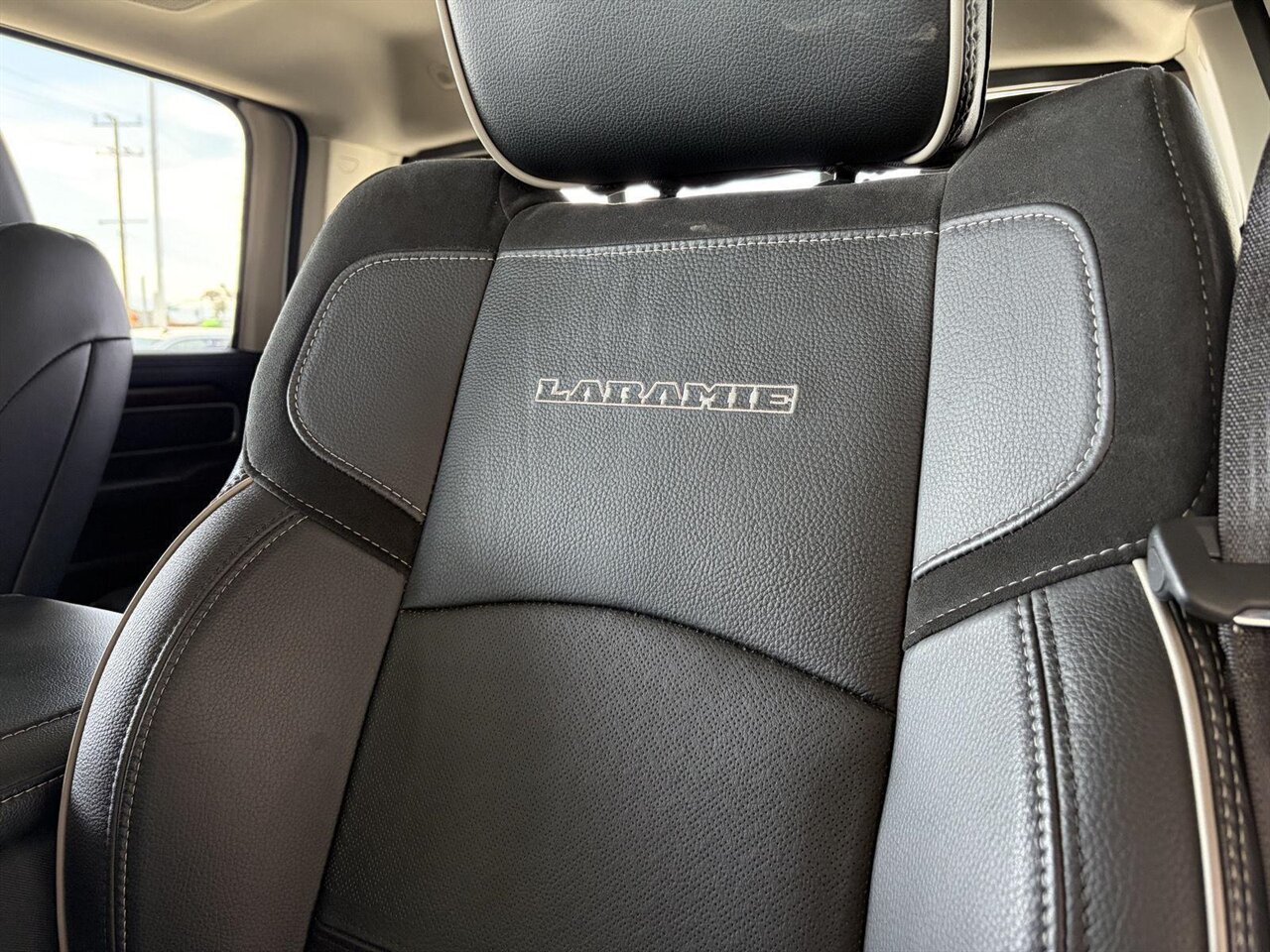 2024 RAM 2500 Laramie   - Photo 13 - Victorville, CA 92392