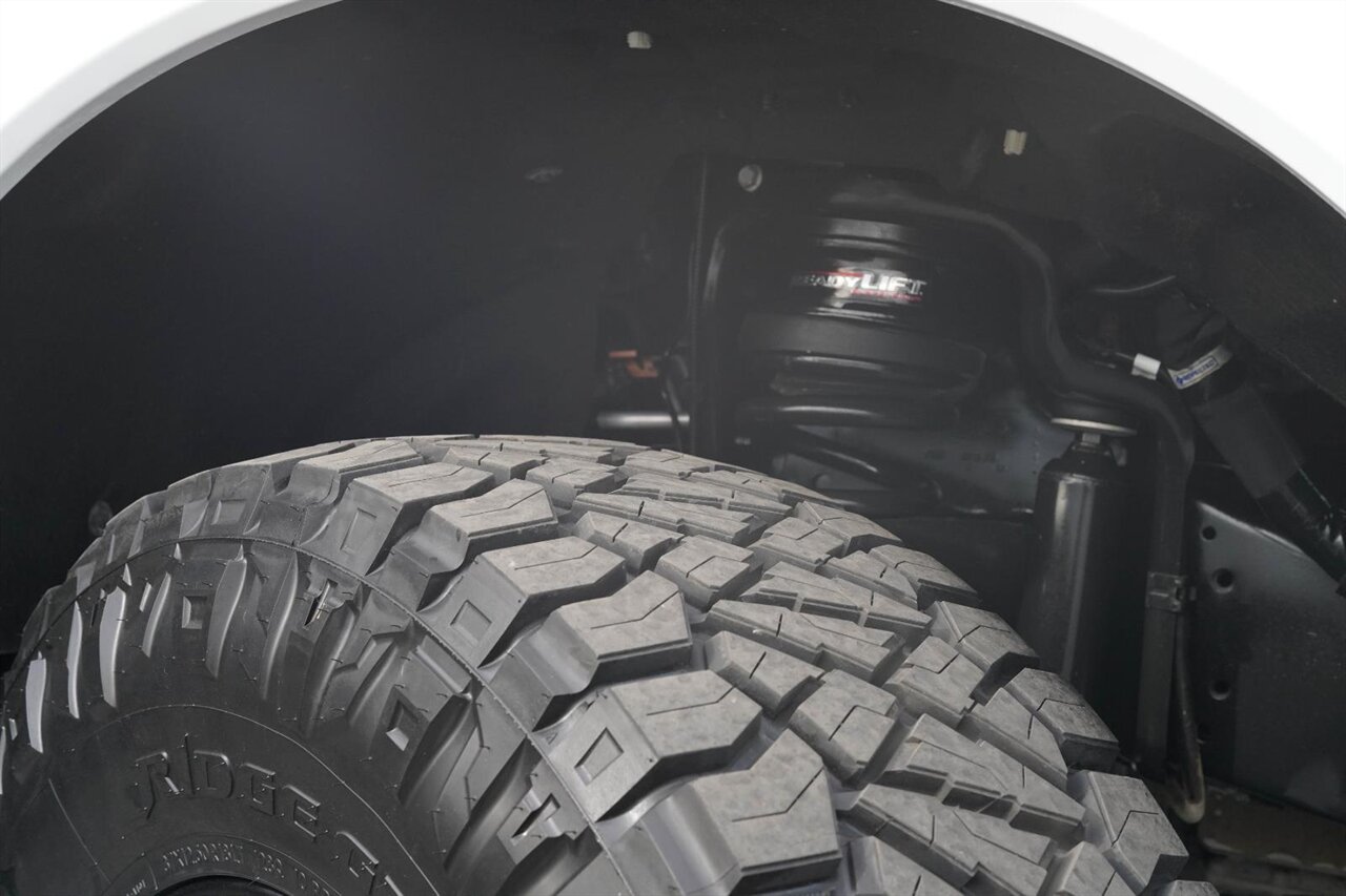 2024 Ford F-250 Super Duty Lariat - Photo 3 - Victorville, CA 92392