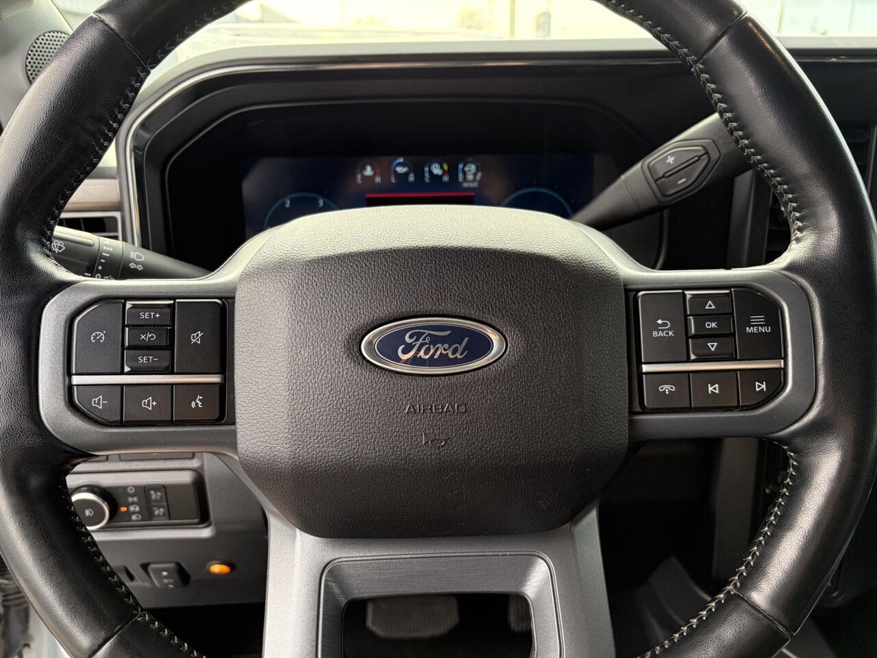 2024 Ford F-250 Super Duty Lariat - Photo 17 - Victorville, CA 92392