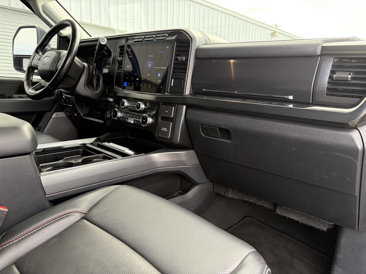 2024 Ford F-250 Super Duty Lariat - Photo 21 - Victorville, CA 92392