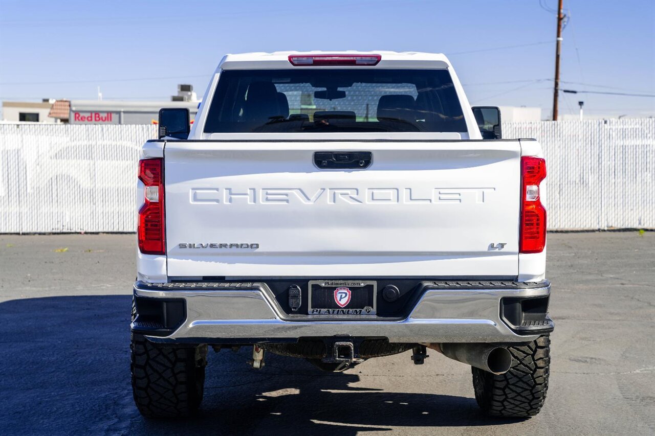 2022 Chevrolet Silverado 2500HD LT   - Photo 11 - Victorville, CA 92392