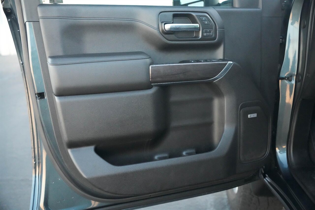 2020 Chevrolet Silverado 2500HD LTZ   - Photo 14 - Victorville, CA 92392