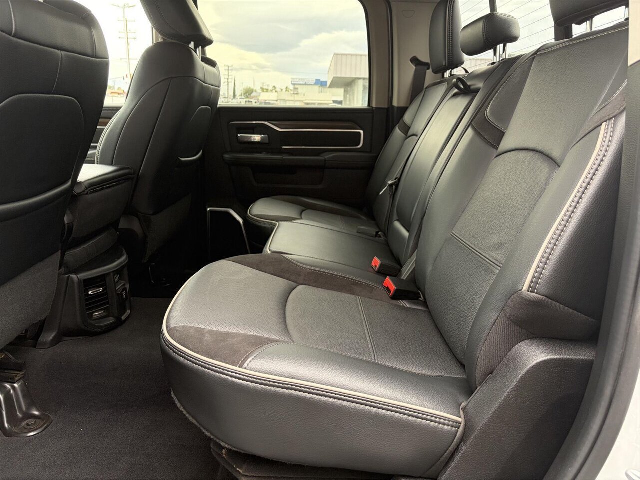 2024 RAM 2500 Laramie   - Photo 19 - Victorville, CA 92392