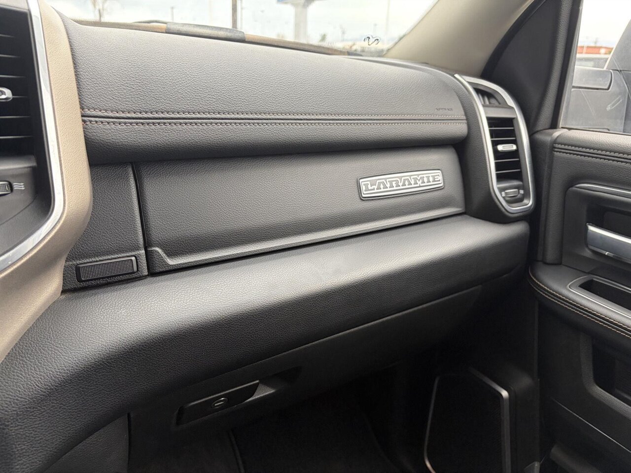 2024 RAM 2500 Laramie   - Photo 23 - Victorville, CA 92392