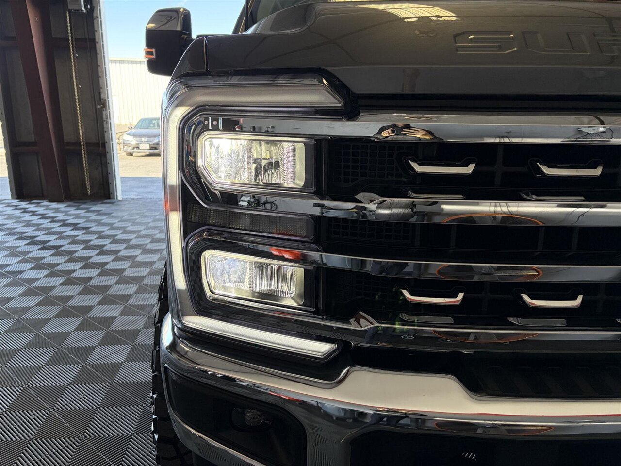 2024 Ford F-250 Super Duty Lariat - Photo 4 - Victorville, CA 92392