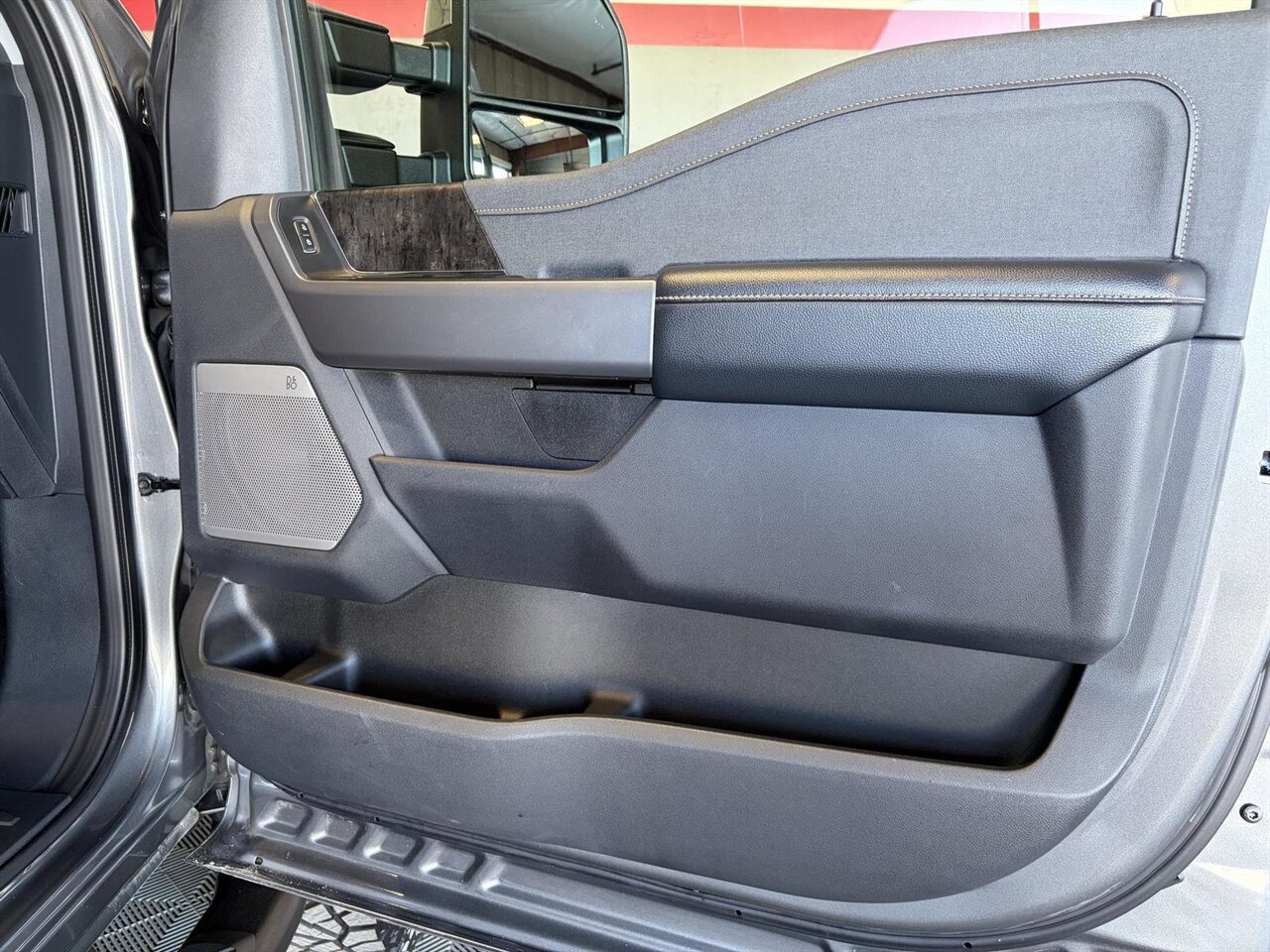 2024 Ford F-250 Super Duty Lariat - Photo 33 - Victorville, CA 92392