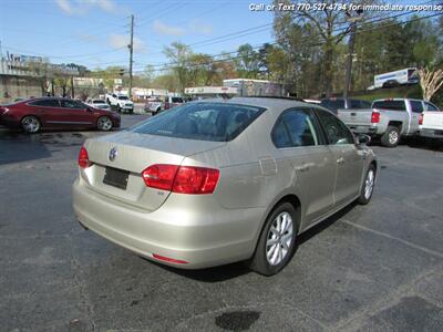 2014 Volkswagen Jetta SE PZEV  super clean inside and out! - Photo 6 - Roswell, GA 30075