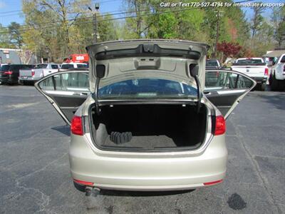 2014 Volkswagen Jetta SE PZEV  super clean inside and out! - Photo 32 - Roswell, GA 30075