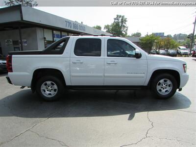 2007 Chevrolet Avalanche LT 1500  EXTRA CLEAN INSIDE AND OUTSIDE - Photo 5 - Roswell, GA 30075