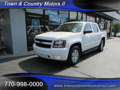 2007 Chevrolet Avalanche LT 1500  EXTRA CLEAN INSIDE AND OUTSIDE - Photo 1 - Roswell, GA 30075