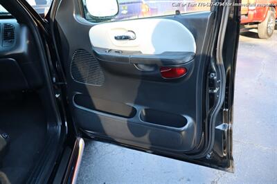 2003 Ford F-150 Harley-Davidson  with sunroof - Photo 26 - Roswell, GA 30075