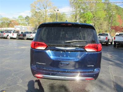2018 Chrysler Pacifica Limited   - Photo 7 - Roswell, GA 30075