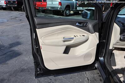 2015 Ford Escape SE   - Photo 10 - Roswell, GA 30075