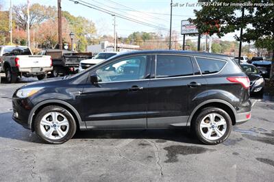 2015 Ford Escape SE   - Photo 2 - Roswell, GA 30075
