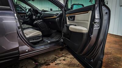 2017 Honda CR-V EX-L   - Photo 14 - Butler, PA 16001