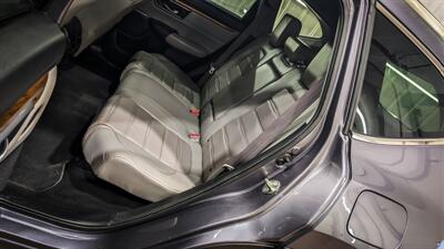 2017 Honda CR-V EX-L   - Photo 13 - Butler, PA 16001