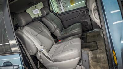 2007 Toyota Sienna XLE 7-Passenger   - Photo 15 - Butler, PA 16001