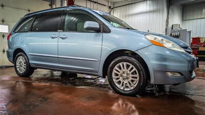 2007 Toyota Sienna XLE 7-Passenger   - Photo 6 - Butler, PA 16001