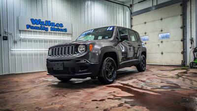 2016 Jeep Renegade Sport   - Photo 2 - Butler, PA 16001