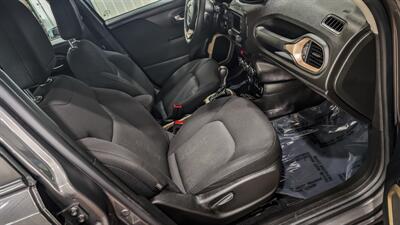2016 Jeep Renegade Sport   - Photo 15 - Butler, PA 16001