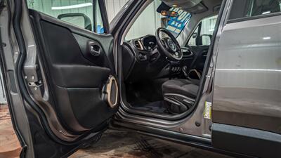 2016 Jeep Renegade Sport   - Photo 10 - Butler, PA 16001