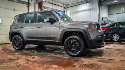 2016 Jeep Renegade Sport   - Photo 5 - Butler, PA 16001