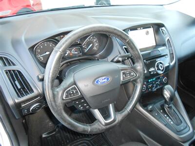 2018 Ford Focus SEL   - Photo 9 - Butler, PA 16001
