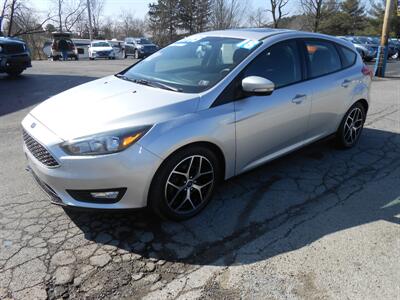 2018 Ford Focus SEL   - Photo 2 - Butler, PA 16001