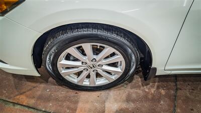 2012 Honda Civic EX   - Photo 8 - Butler, PA 16001